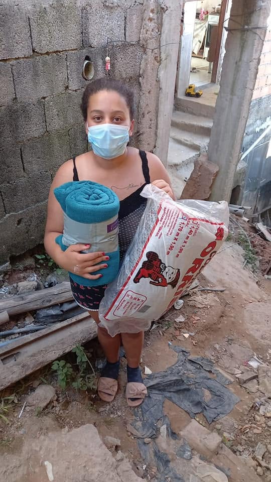 Voluntários do Sorriso em Ação durante a Campanha do Agasalho.